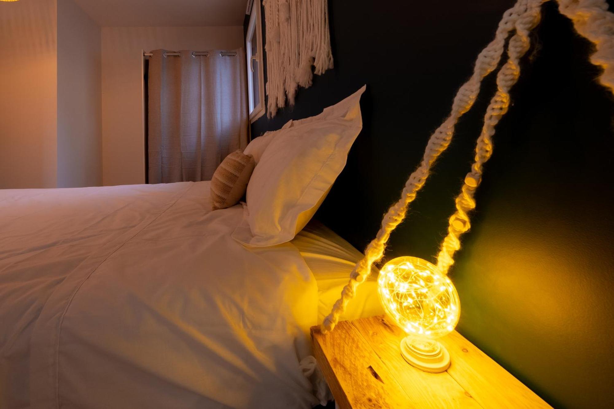 Appart Hotel La Gacilly-Centre Ville-Spa-Parking Екстериор снимка