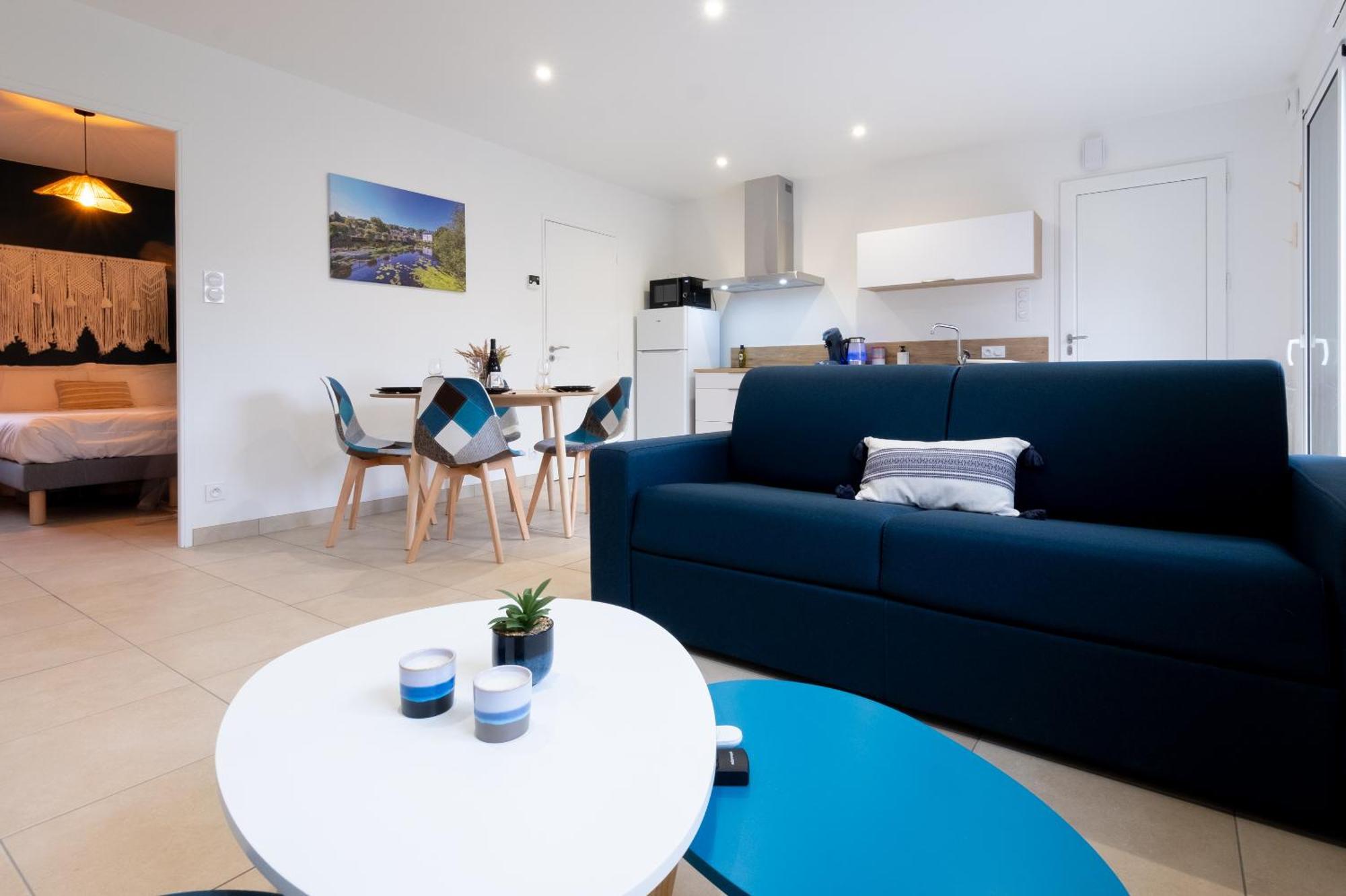 Appart Hotel La Gacilly-Centre Ville-Spa-Parking Екстериор снимка