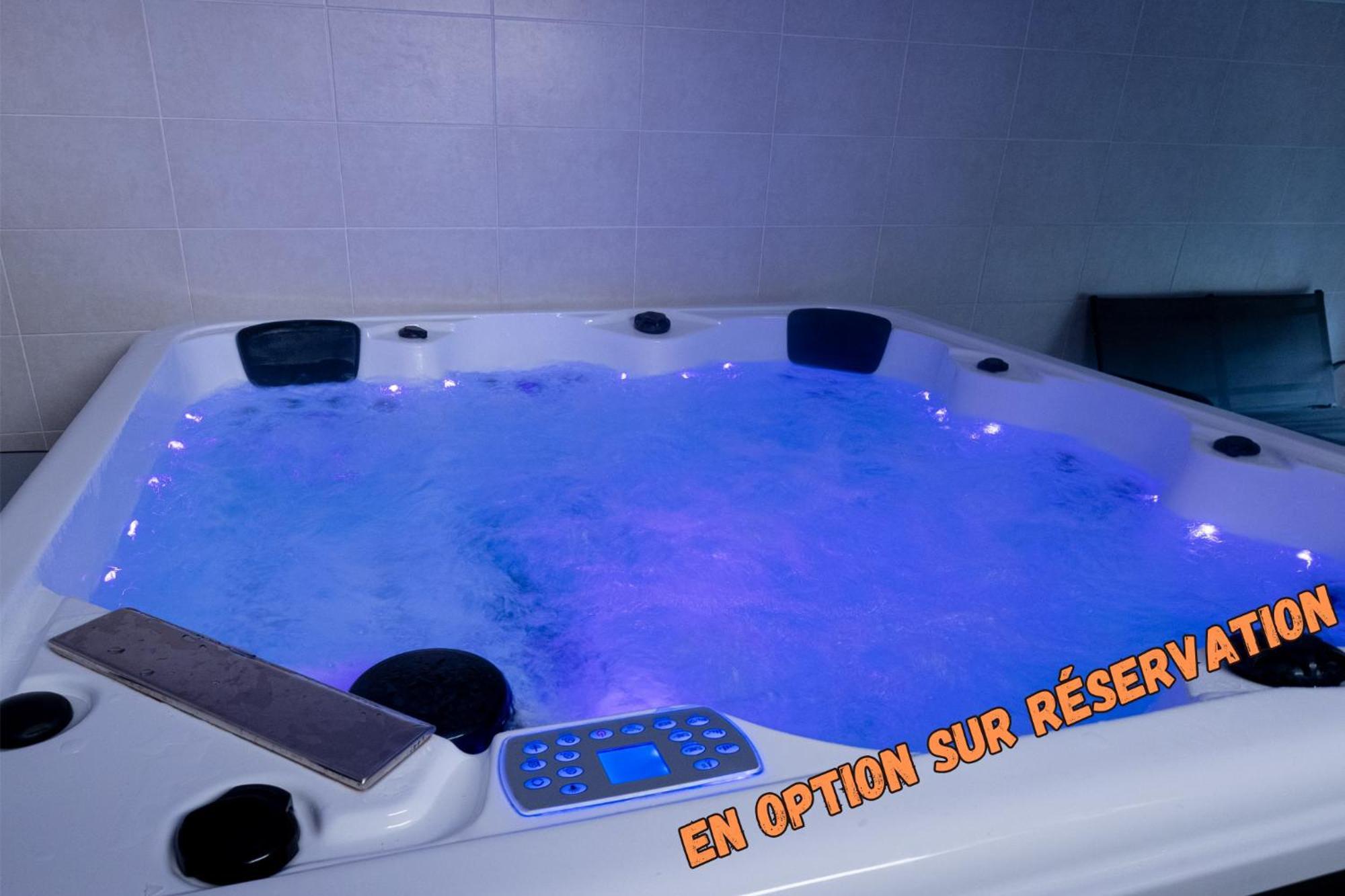 Appart Hotel La Gacilly-Centre Ville-Spa-Parking Екстериор снимка
